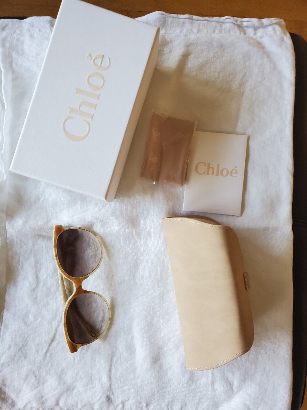 (new in box) Chloe CE733S Sunglasses